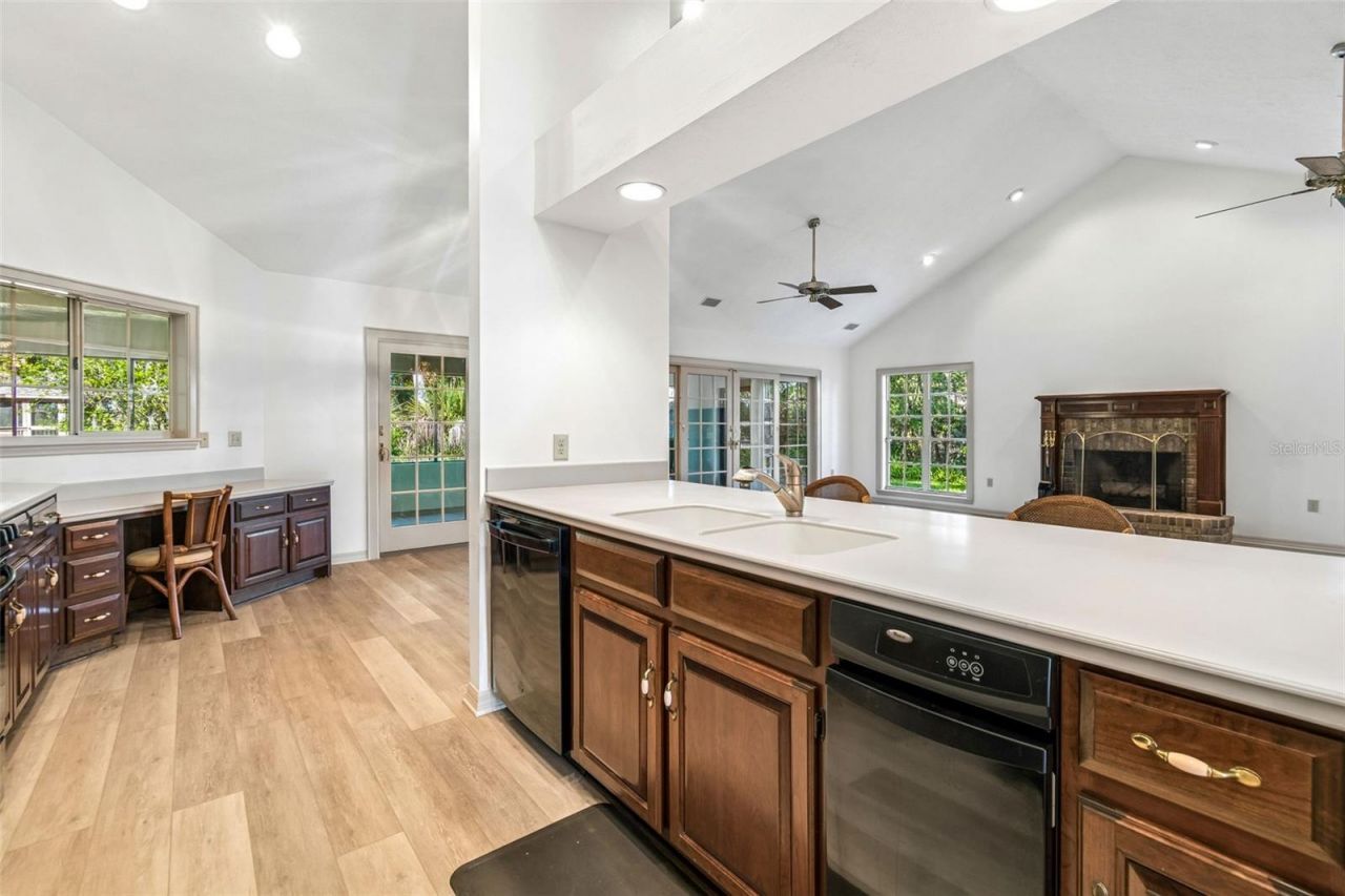 2708 Bell Shoals Road, Brandon, FL 33511 Photo