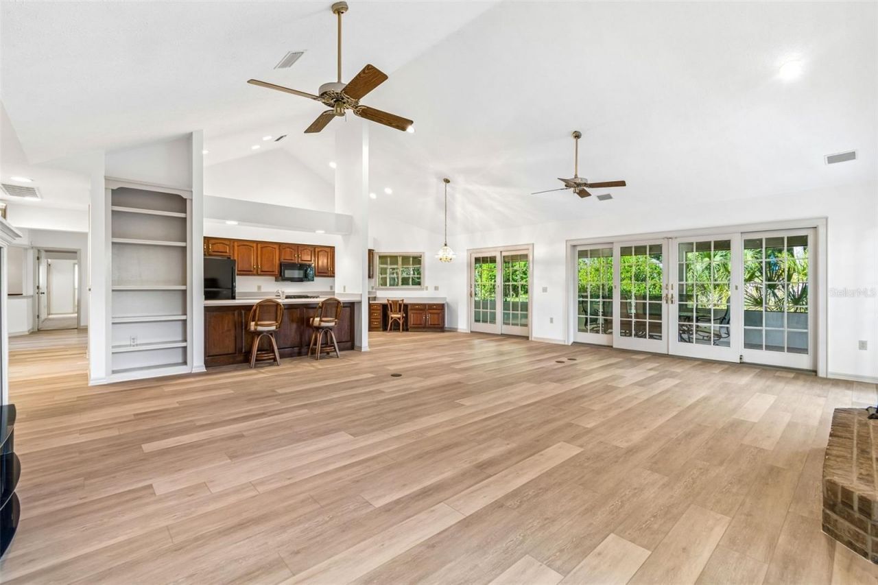 2708 Bell Shoals Road, Brandon, FL 33511 Photo