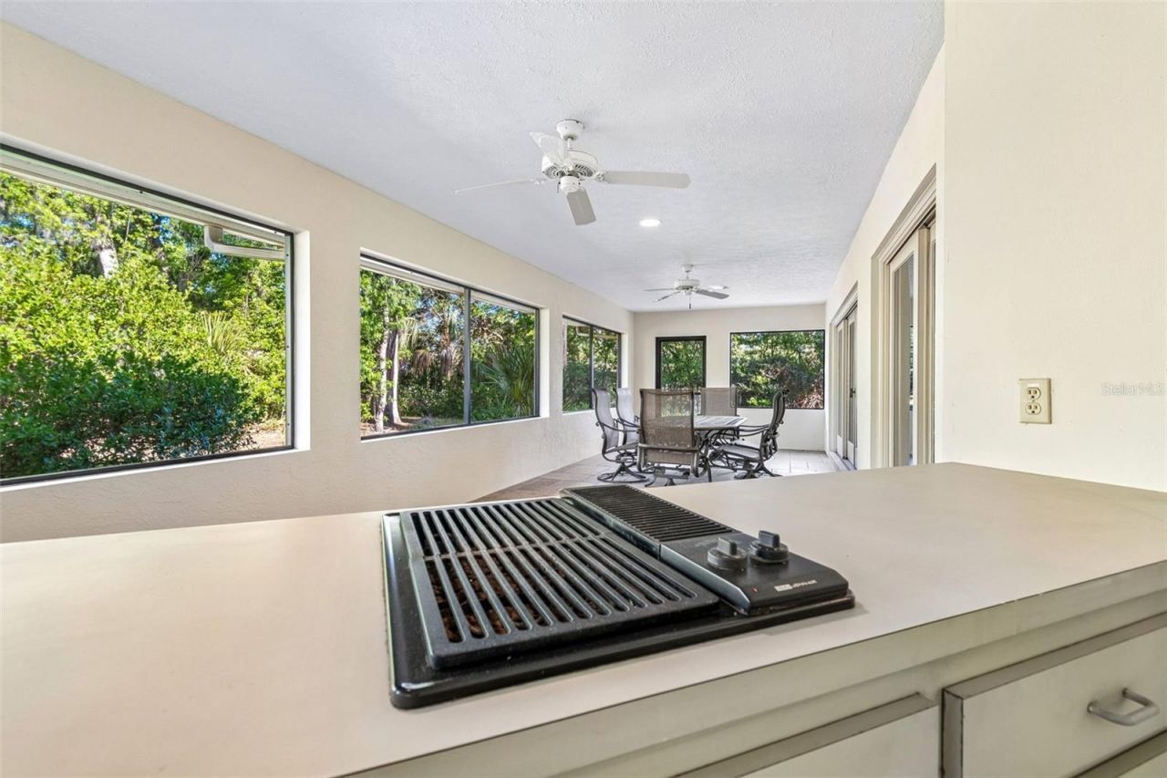 2708 Bell Shoals Road, Brandon, FL 33511 Photo