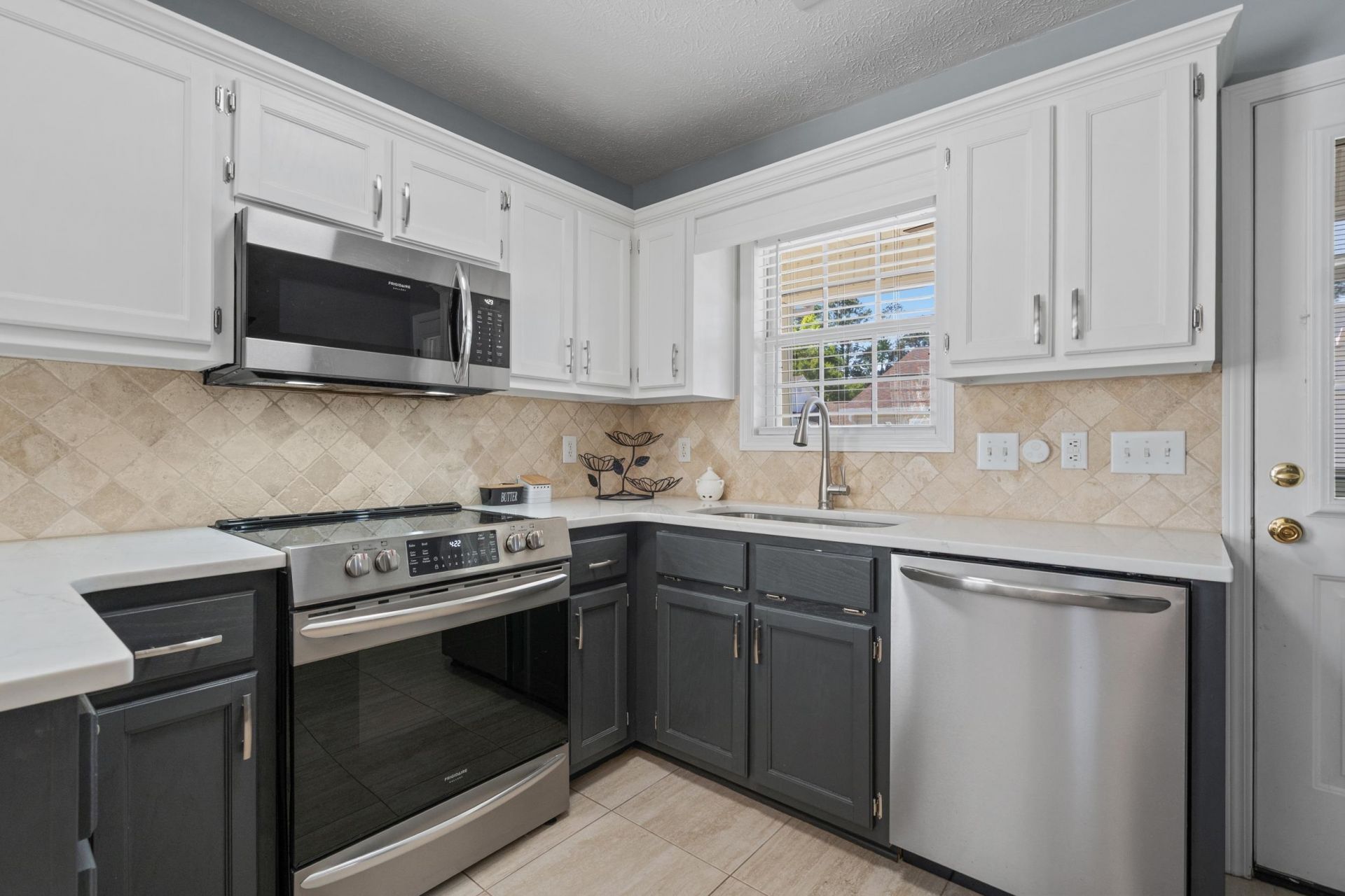 9675 Holladay Dr. Photo 22