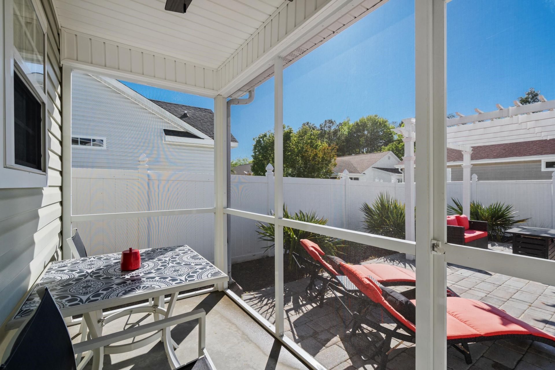 9675 Holladay Dr. Photo 26