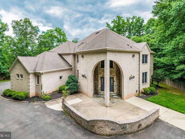 18 NANTUCKET COURT , POTOMAC, MD 20854