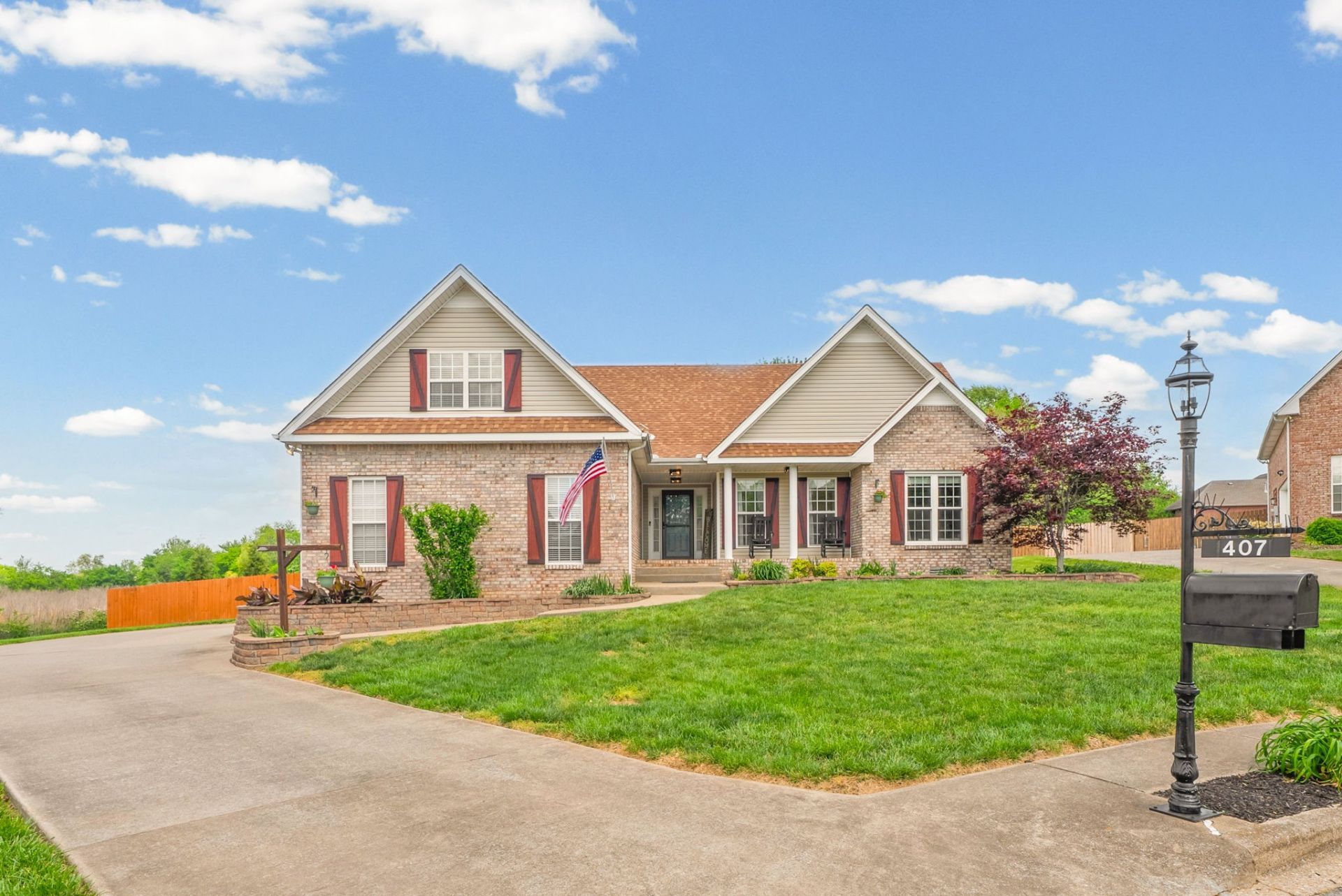 407 Walkaway Ct, Clarksville, TN 37043 Main Photo