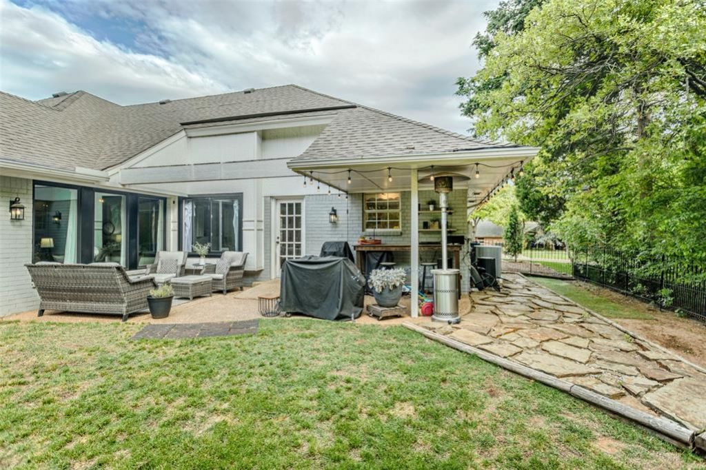 612 Timber Ridge Road, Edmond, OK 73034 Main Photo