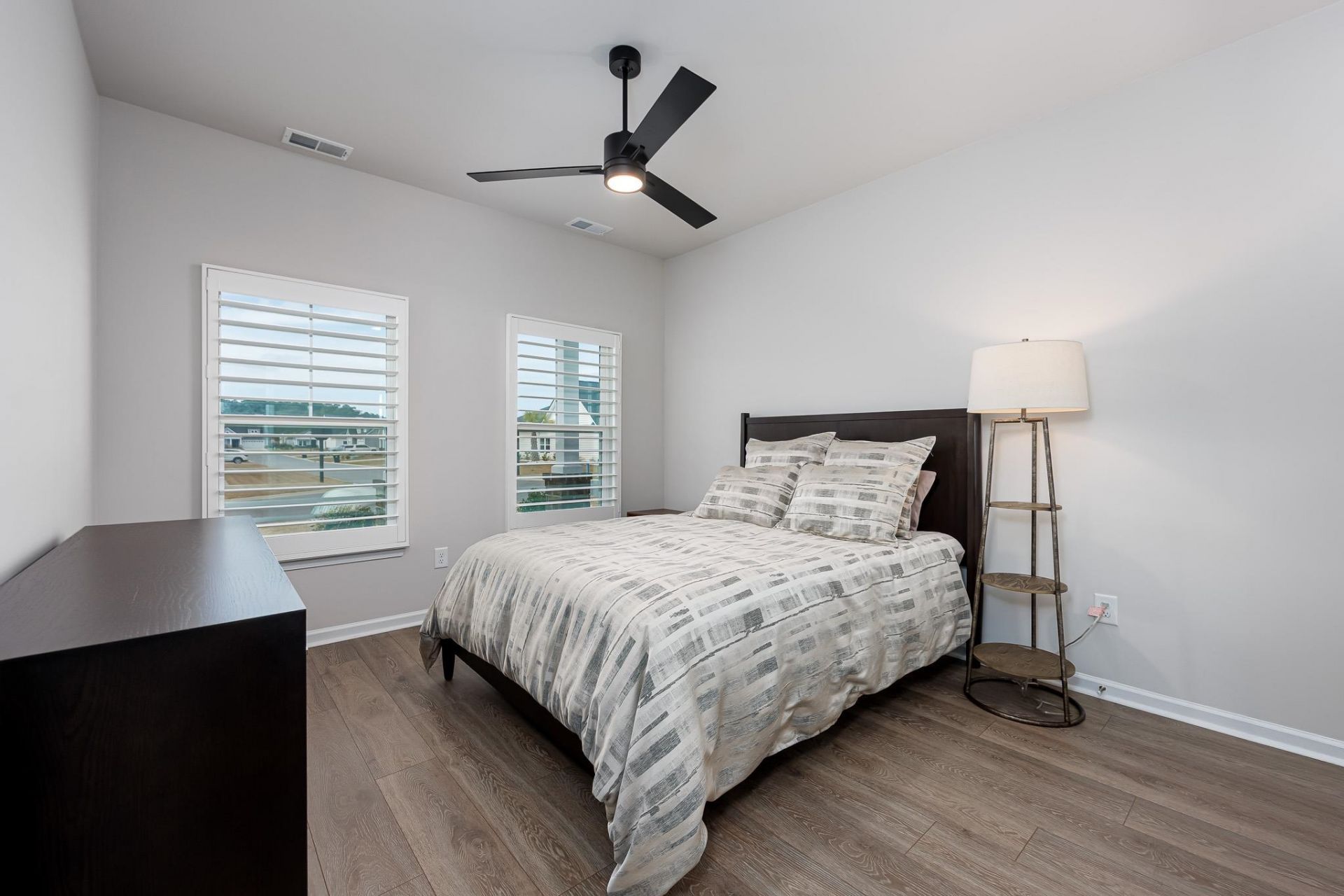 4067 Da Vinci Dr. Photo 11