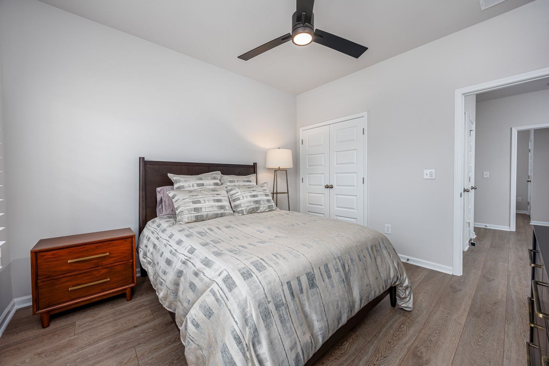 4067 Da Vinci Dr. Photo 13