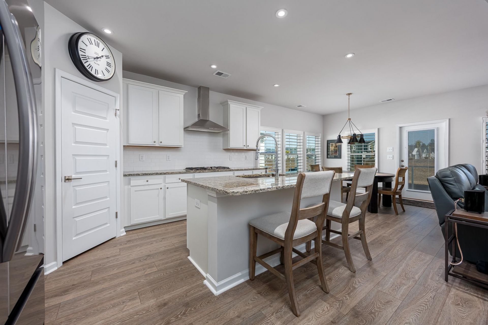 4067 Da Vinci Dr. Photo 24