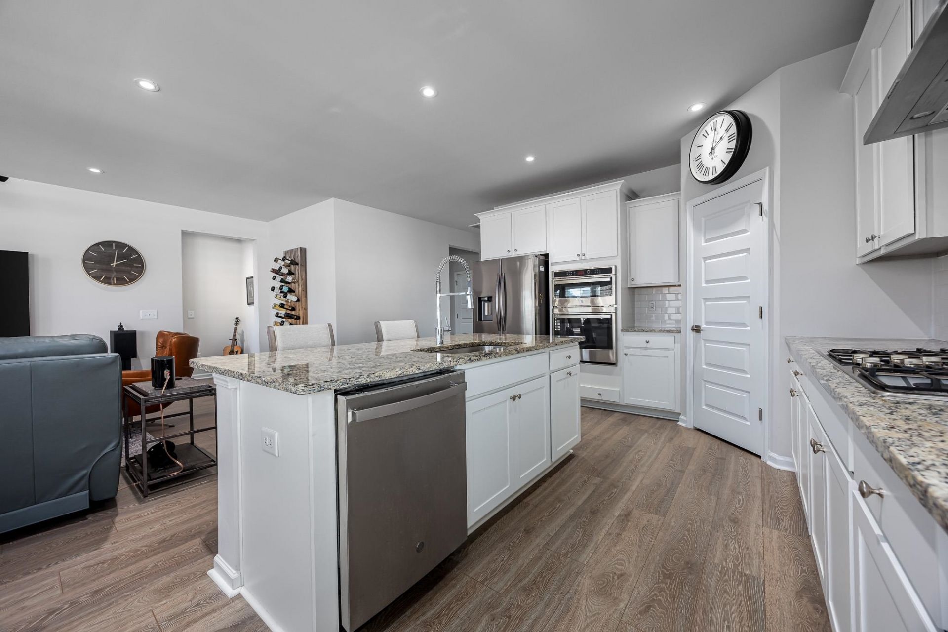 4067 Da Vinci Dr. Photo 29