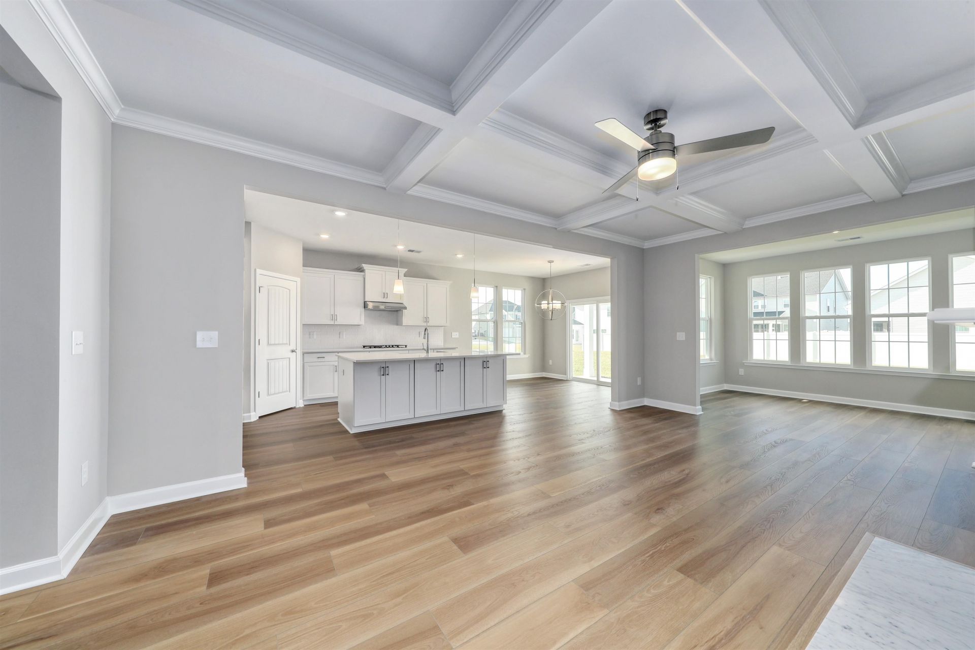 6285 Zoe Way Photo 8