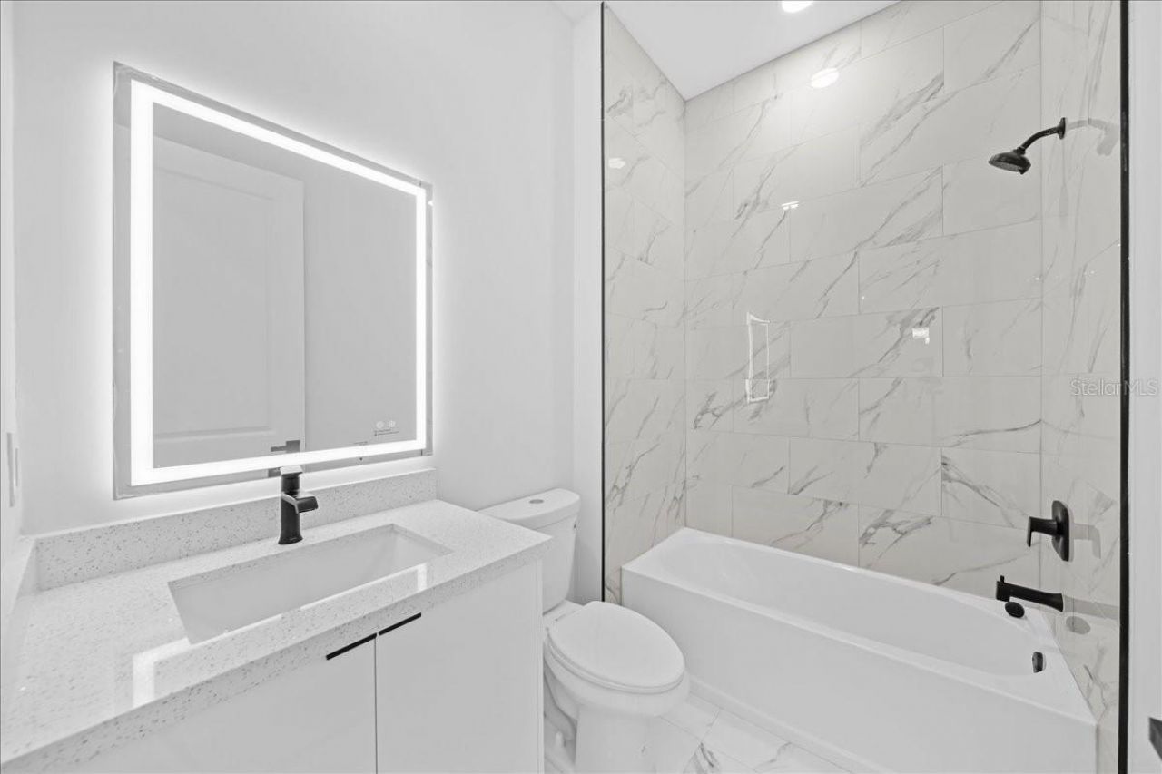 1024/1026 Diplomat Parkway E, Cape Coral, FL 33909 Photo