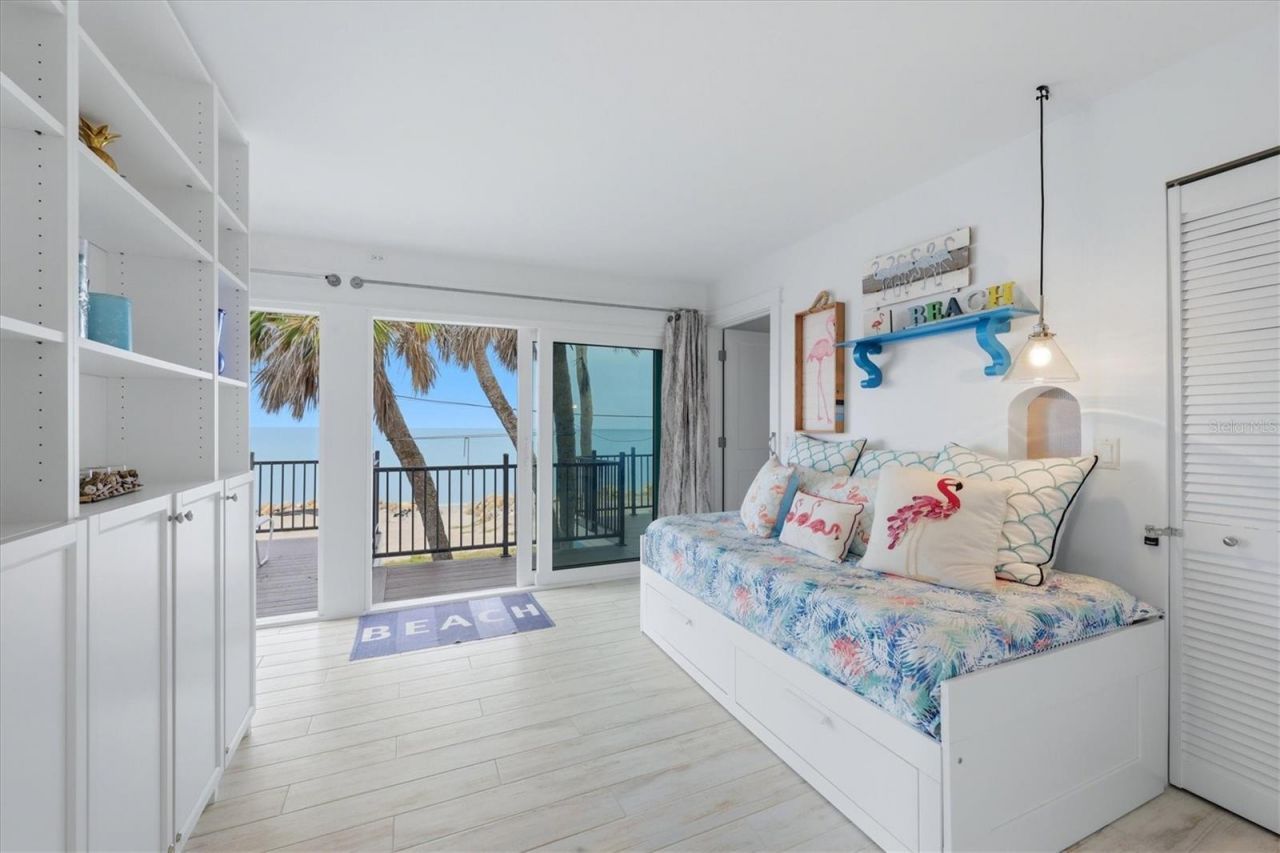 4074 N Beach Road, Englewood, FL 34223 Photo