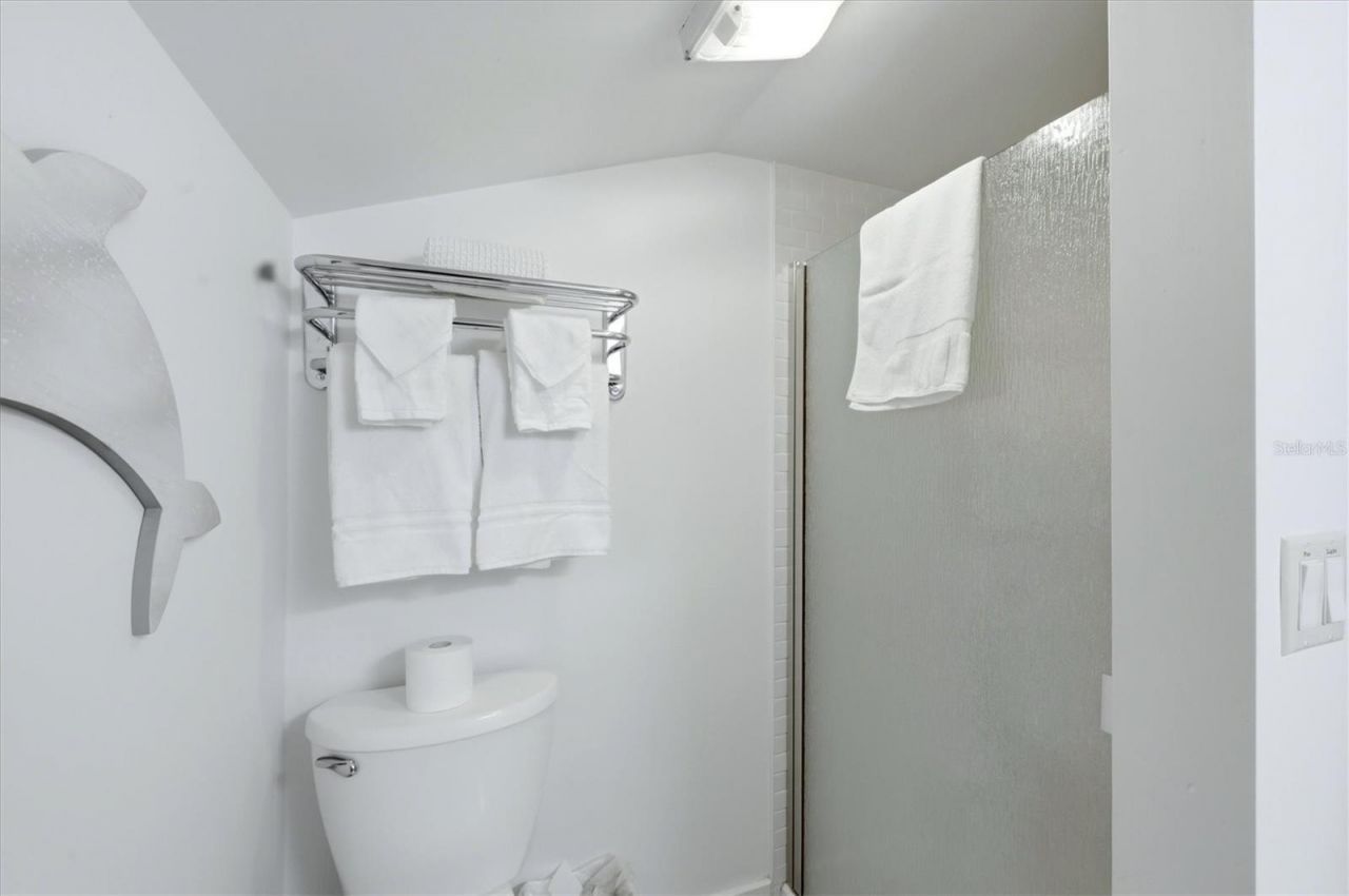 4074 N Beach Road, Englewood, FL 34223 Photo