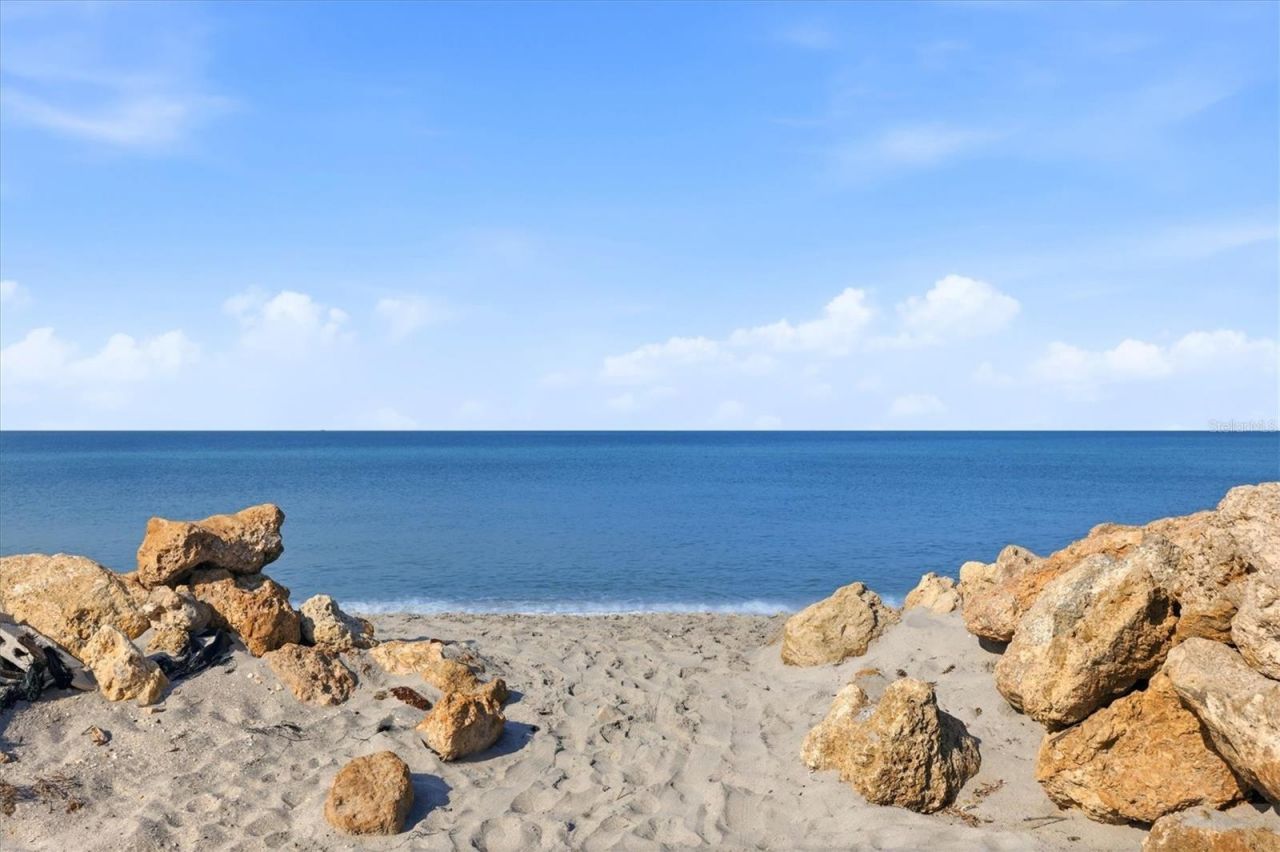 4074 N Beach Road, Englewood, FL 34223 Photo