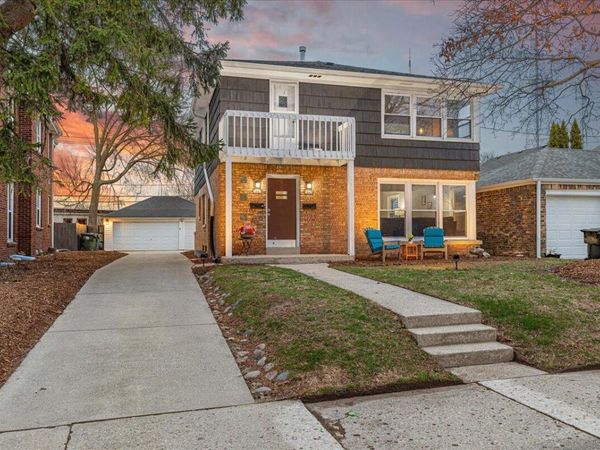 3865 N Morris Blvd, Unit 3867, Shorewood, WI 53211