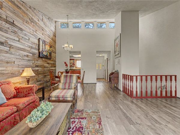 65 Davis Circle, Bella Vista, AR 72715