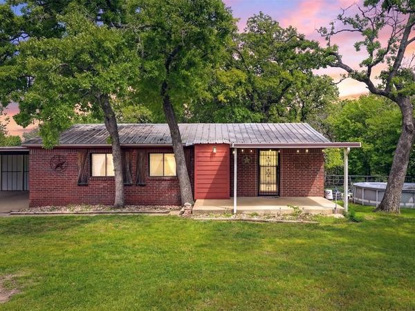 591 Mcfarland Lane, Weatherford, TX 76088