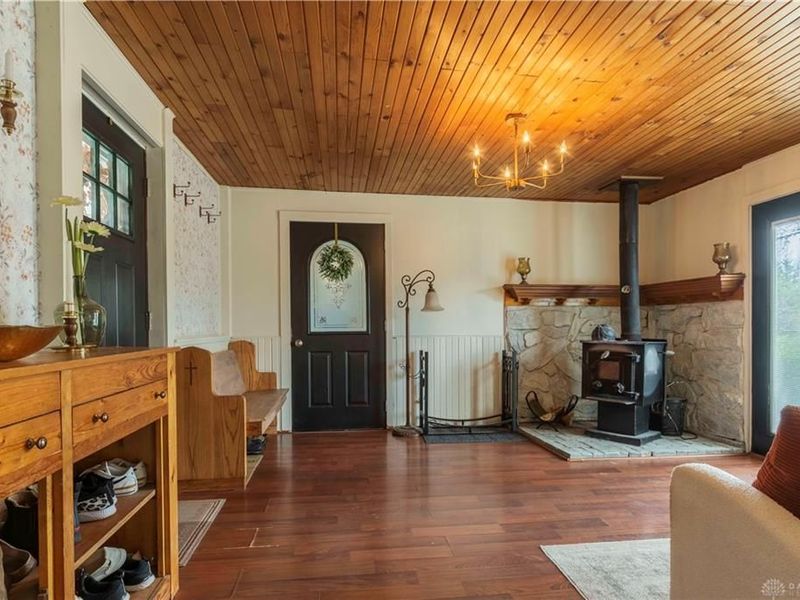 1129 N Middle Drive, Greenville, OH 45331 Photo 5