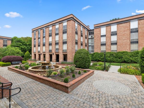 1400 Kenesaw Ave, Knoxville, TN 37919