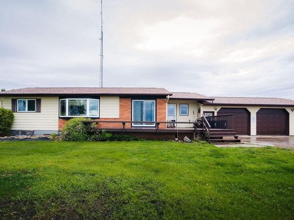 3853 91st Avenue SE, Jamestown, ND 58401