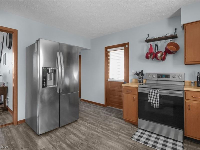 180 W Columbus Street , Pickerington, OH 43147 Photo 14