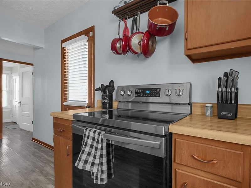 180 W Columbus Street , Pickerington, OH 43147 Photo 15