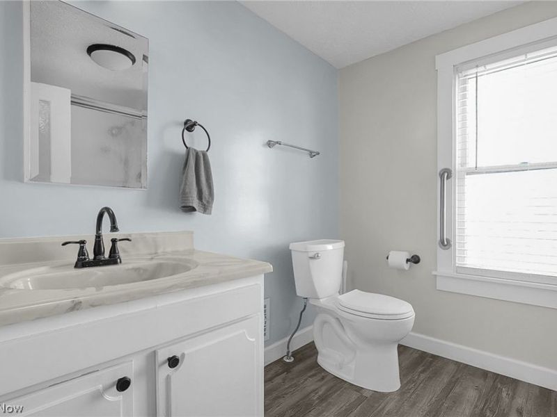 180 W Columbus Street , Pickerington, OH 43147 Photo 16