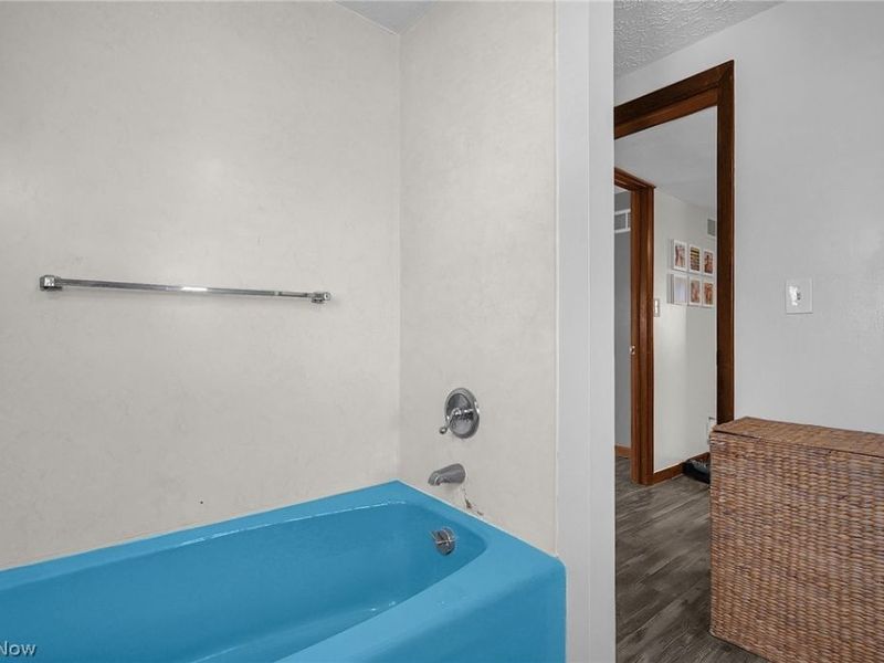 180 W Columbus Street , Pickerington, OH 43147 Photo 20