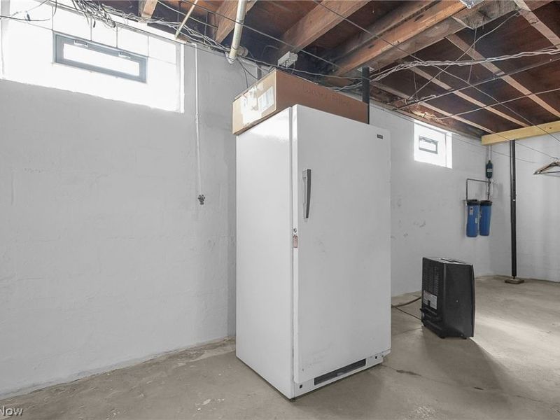 180 W Columbus Street , Pickerington, OH 43147 Photo 29