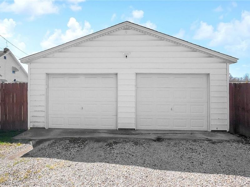 180 W Columbus Street , Pickerington, OH 43147 Photo 35