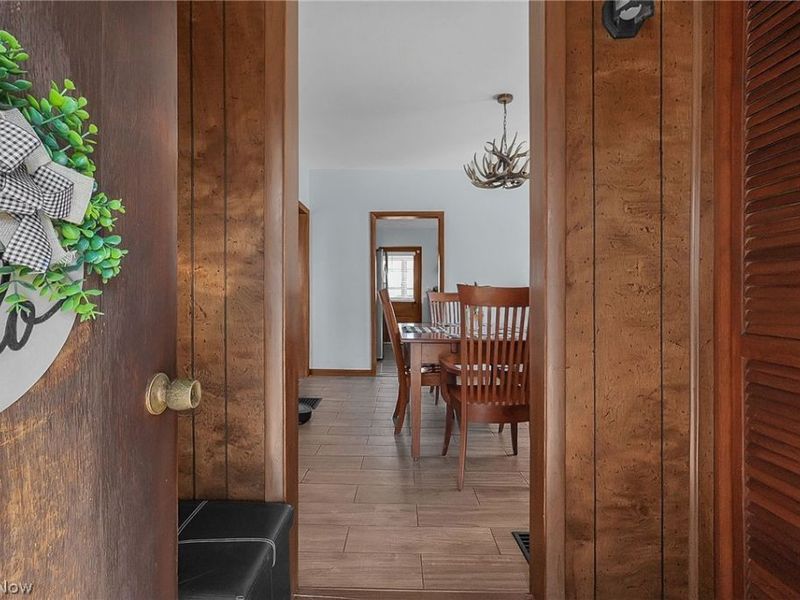 180 W Columbus Street , Pickerington, OH 43147 Photo 5