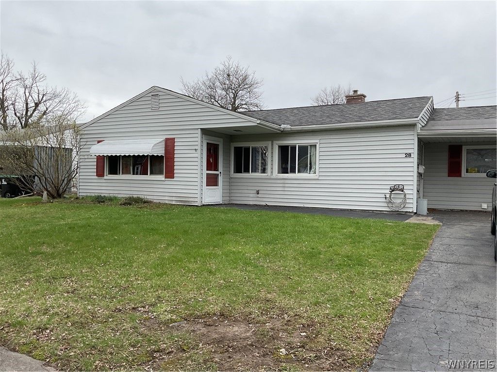 28 Nicholas Drive N, Tonawanda, NY 14150 Main Photo