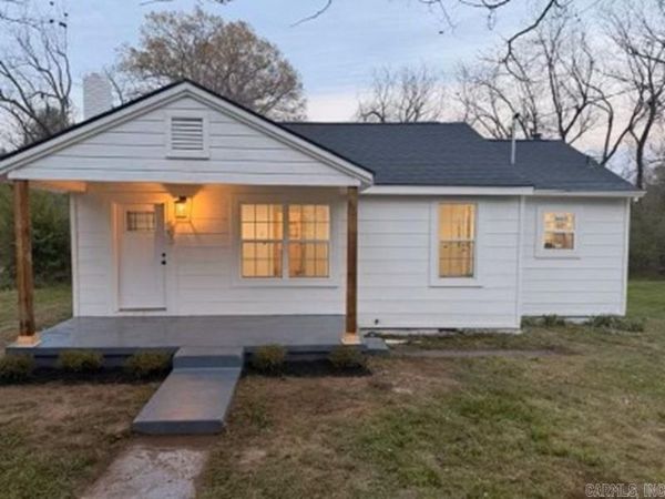 303 Lombardy Lane, Forrest City, AR 72335