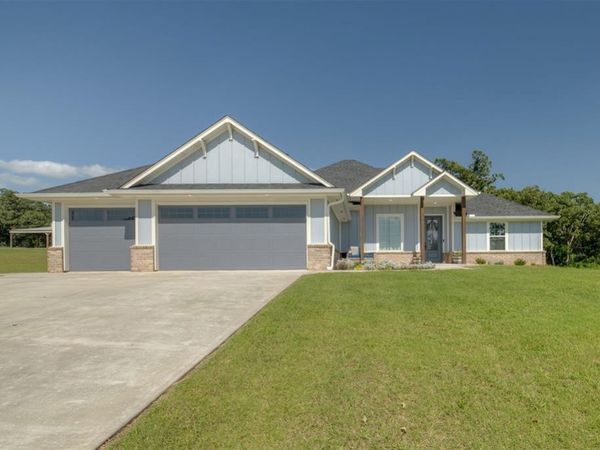 9500 Megans Way, McLoud, OK 74851
