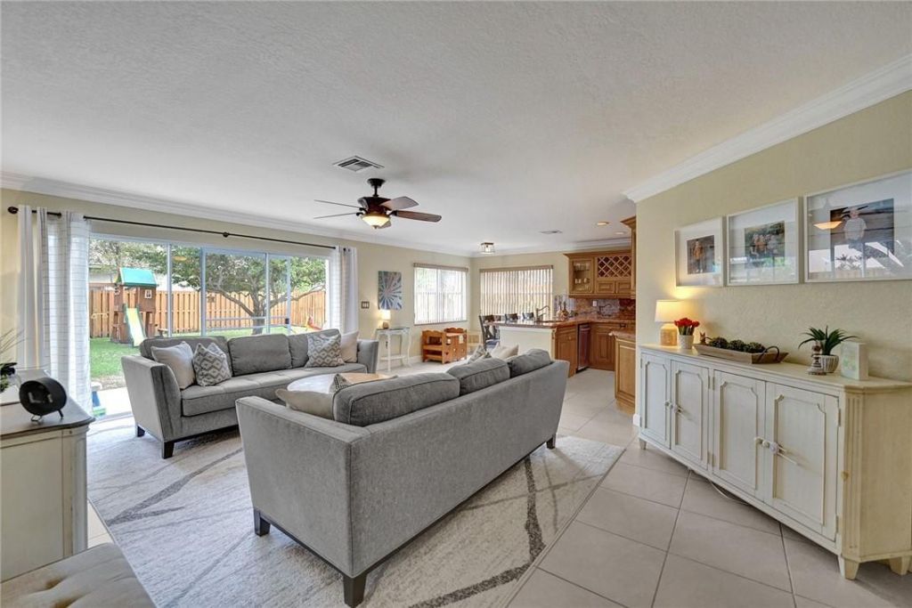 16763 NW 13th Street, Pembroke Pines, FL 33028 Photo