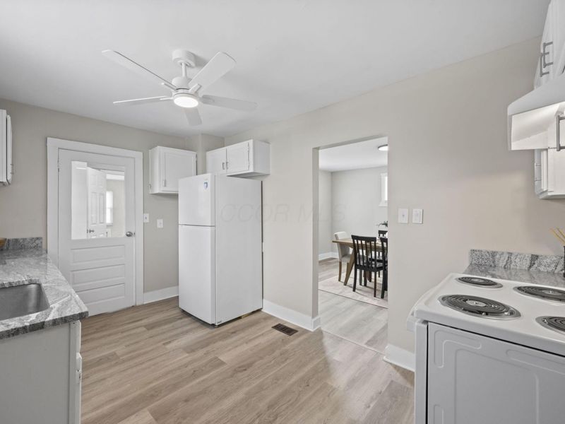 784 S Richardson Avenue , Columbus, OH 43204 Photo 14