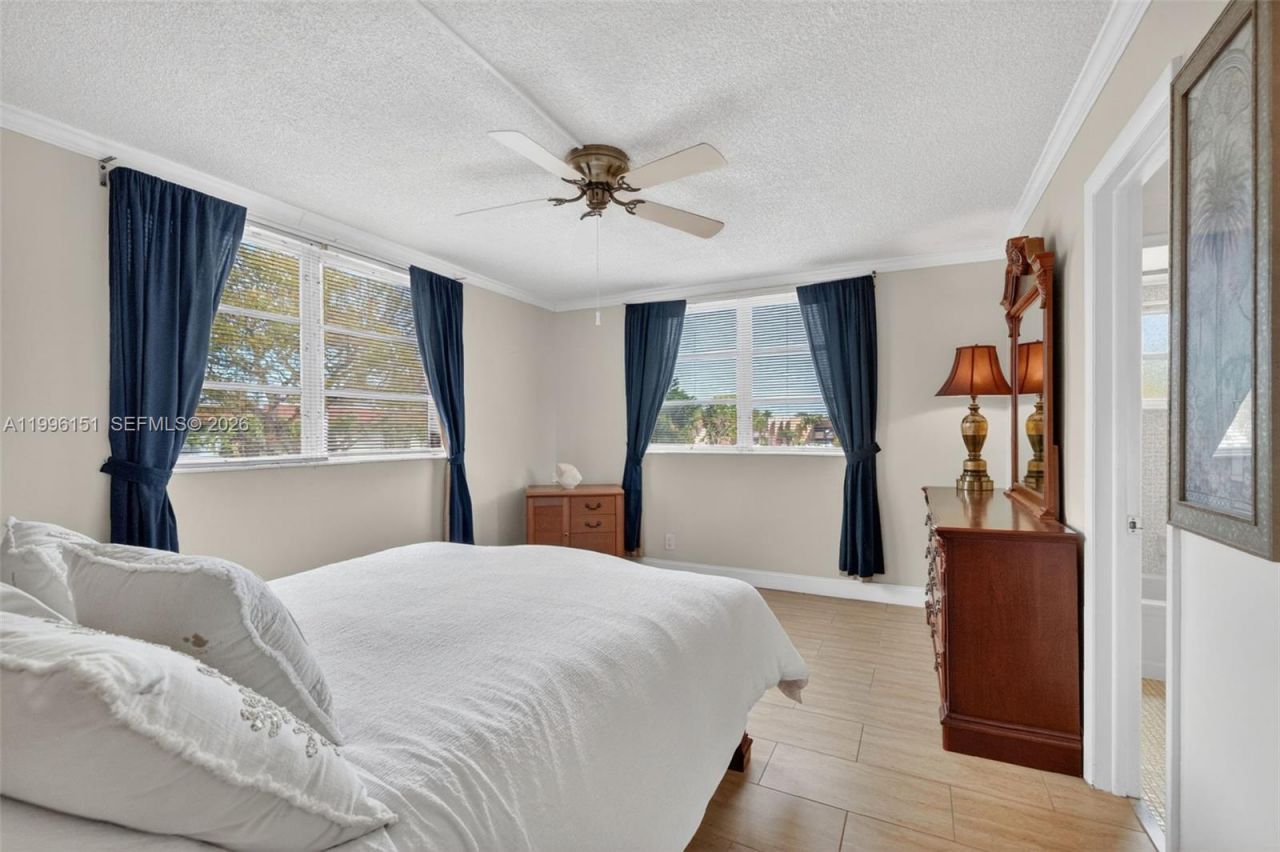 2991 NW 46th Ave , Unit 210, Lauderdale Lakes, FL 33313 Photo