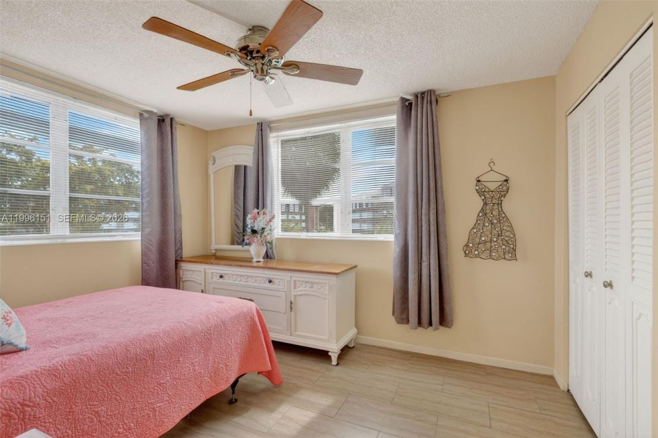 2991 NW 46th Ave , Unit 210, Lauderdale Lakes, FL 33313 Photo