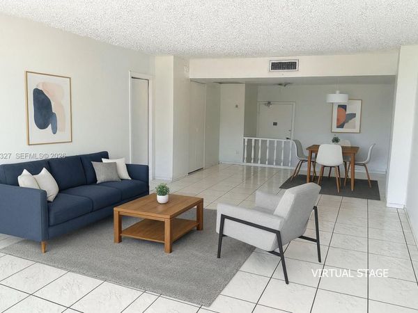 20335 W Country Club Dr, Unit 206, Aventura, FL 33180