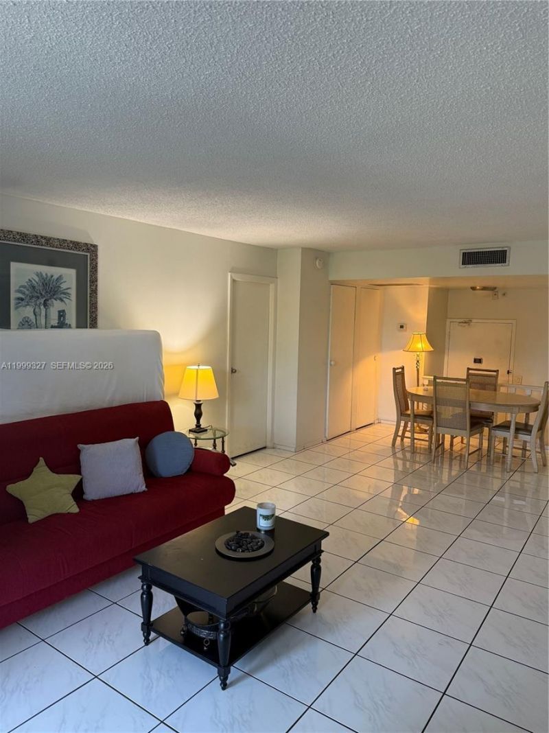 20335 W Country Club Dr, Unit 206, Aventura, FL 33180 Photo