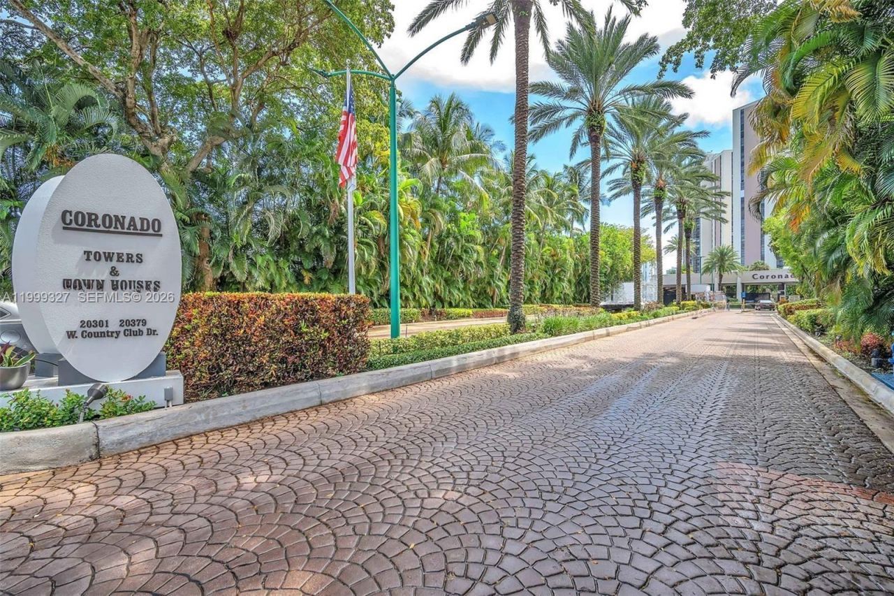 20335 W Country Club Dr, Unit 206, Aventura, FL 33180 Photo