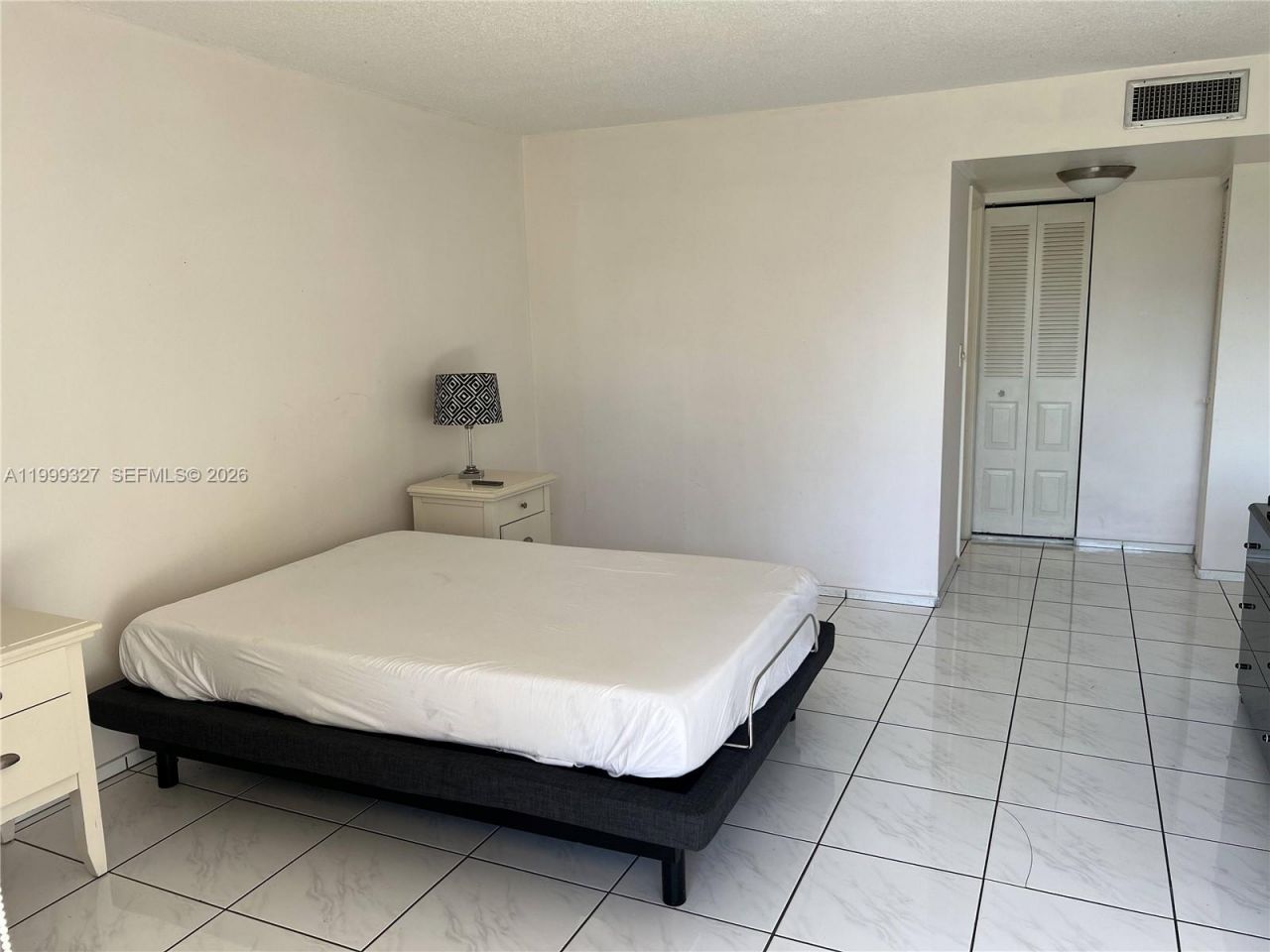 20335 W Country Club Dr, Unit 206, Aventura, FL 33180 Photo