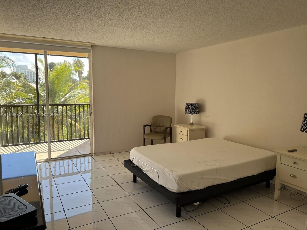 20335 W Country Club Dr, Unit 206, Aventura, FL 33180 Photo