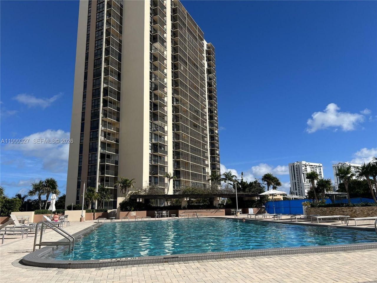 20335 W Country Club Dr, Unit 206, Aventura, FL 33180 Photo