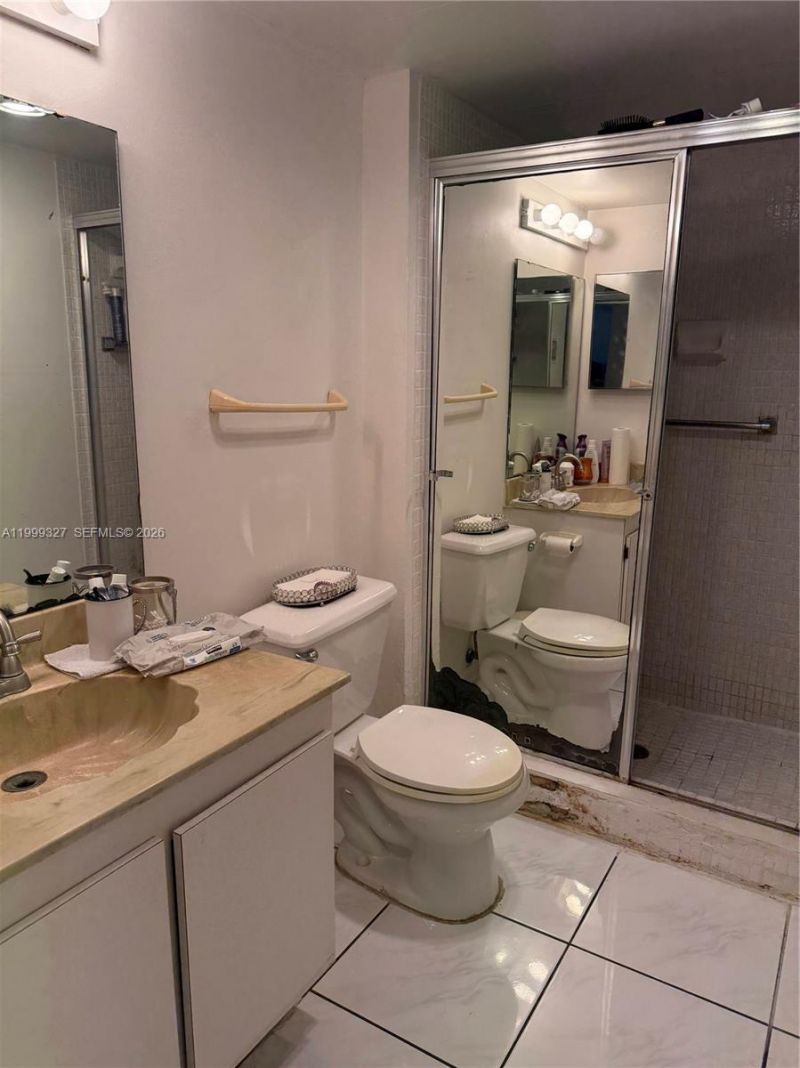 20335 W Country Club Dr, Unit 206, Aventura, FL 33180 Photo