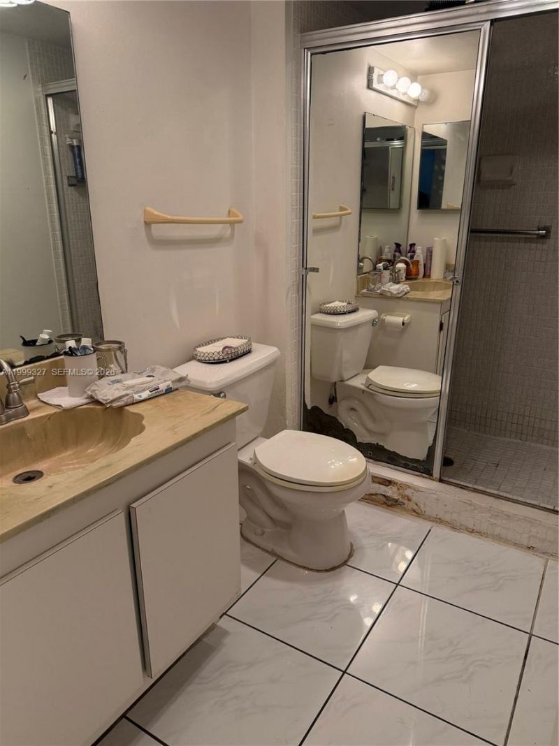 20335 W Country Club Dr, Unit 206, Aventura, FL 33180 Photo