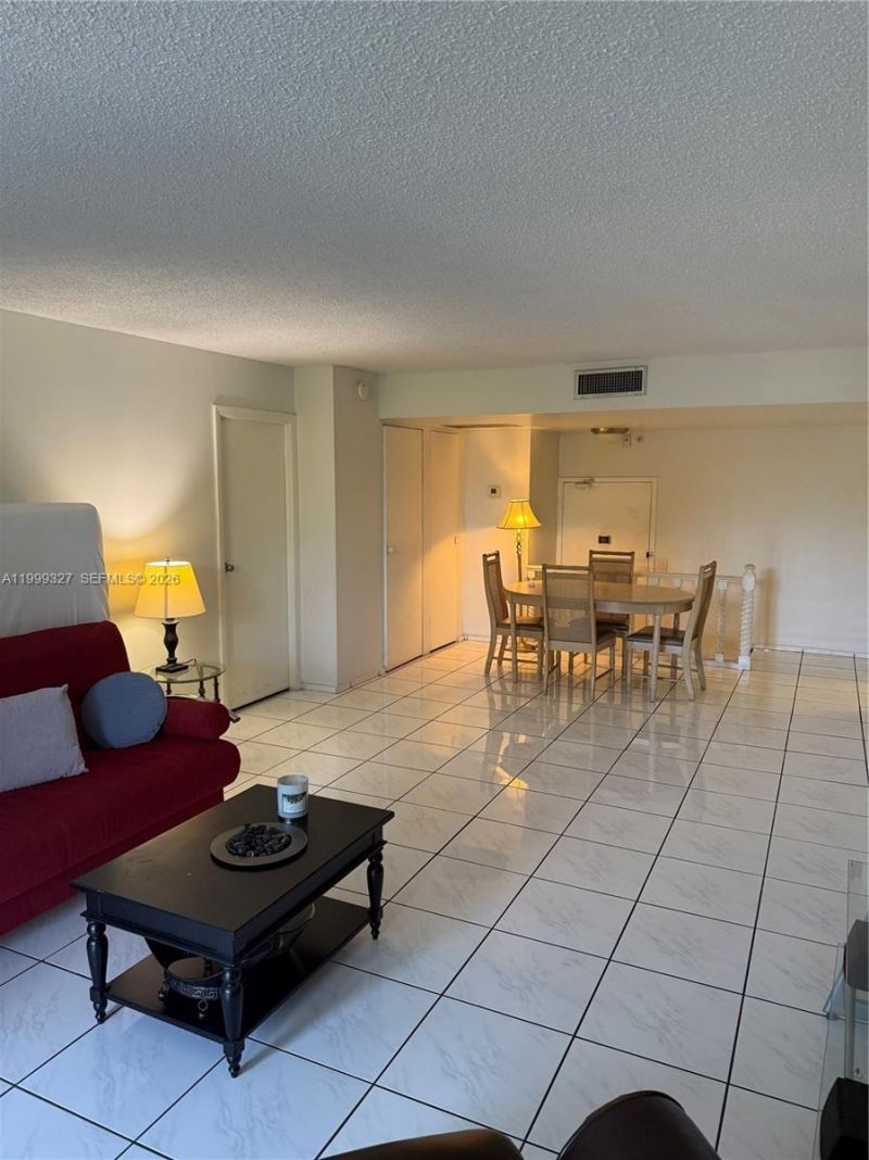 20335 W Country Club Dr, Unit 206, Aventura, FL 33180 Photo