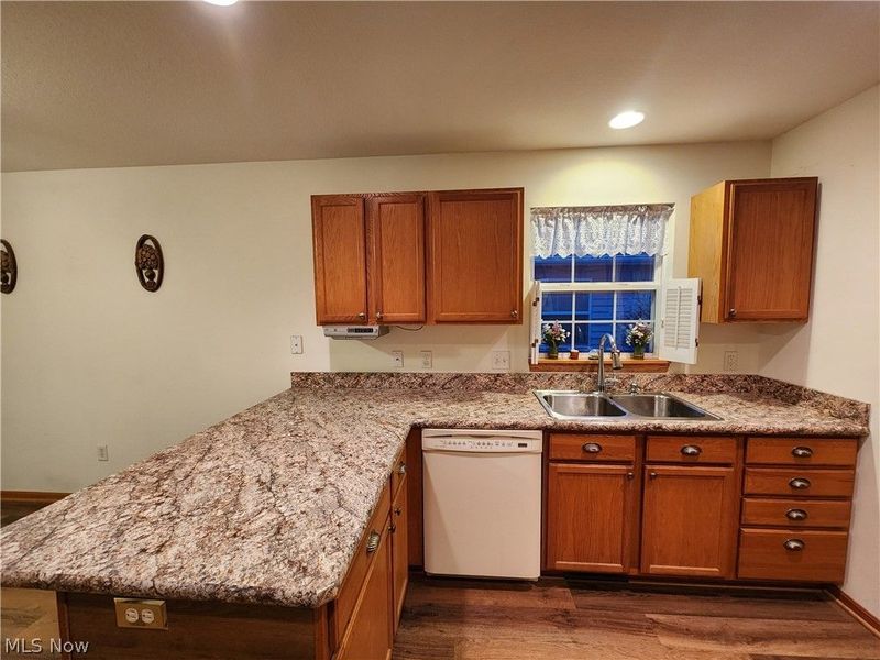 125 Fitch Boulevard, Unit 204, Youngstown, OH 44515 Photo 3