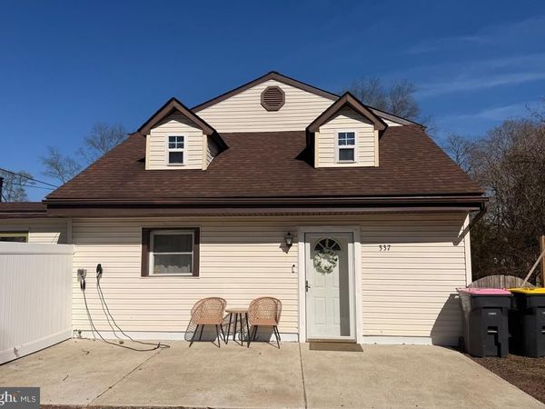 335 337 MYRTLE AVENUE, WEST BERLIN, NJ 08091