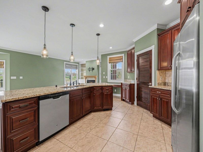 1013 Reigh Count Drive, Union, KY 41091 Photo 10