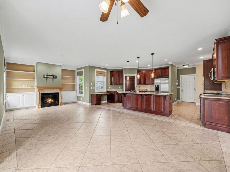 1013 Reigh Count Drive, Union, KY 41091 Photo 11